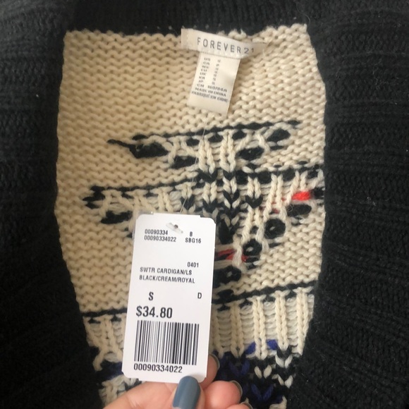 Fairisle sweater from Forever 21 NWT - Picture 6 of 10
